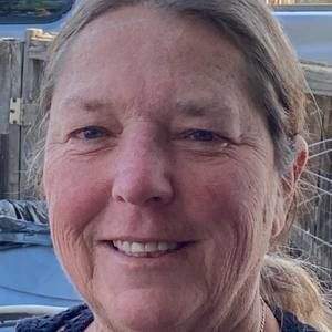 Meet your Posher, Lea